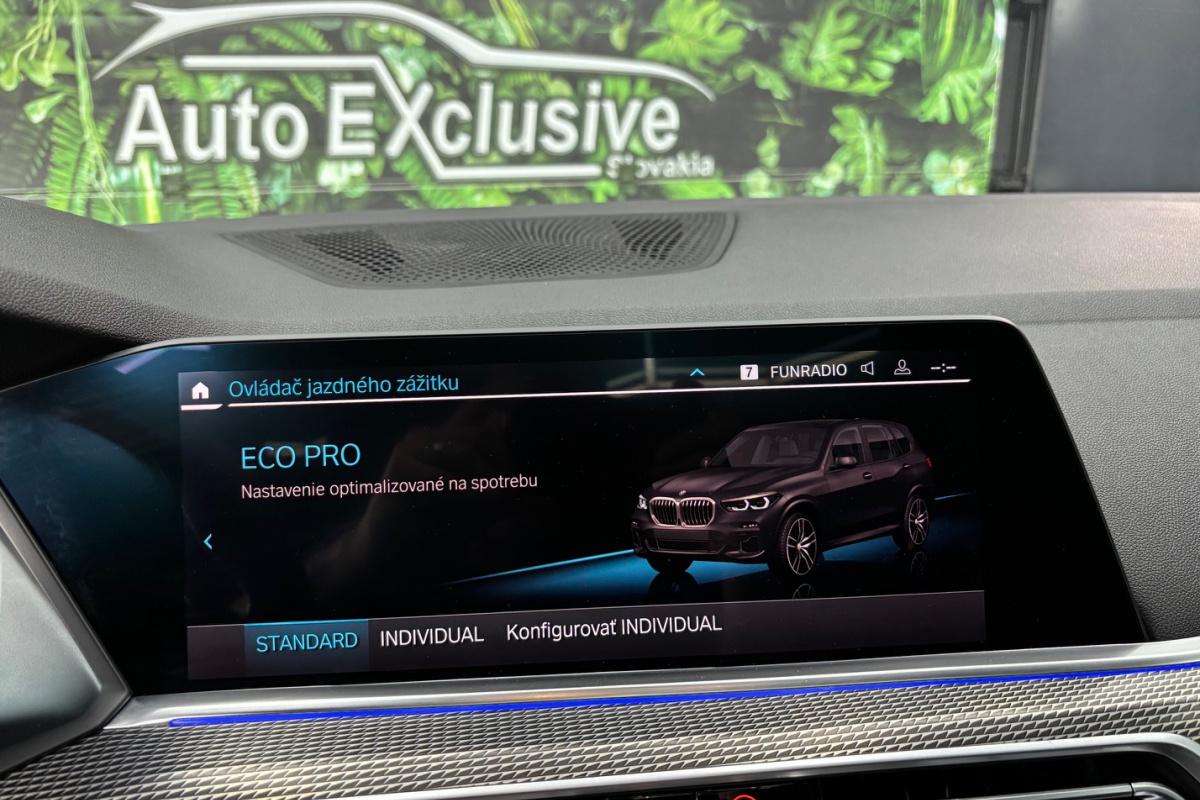 Ponuka vozidiel / BMW X5 xDrive30d M-PACKET - video