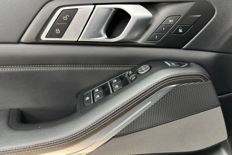  Ponuka vozidiel / BMW X5 xDrive30d M-PACKET - video