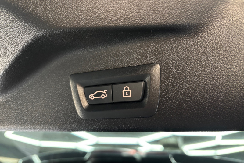  Ponuka vozidiel / BMW X5 xDrive30d M-PACKET - video