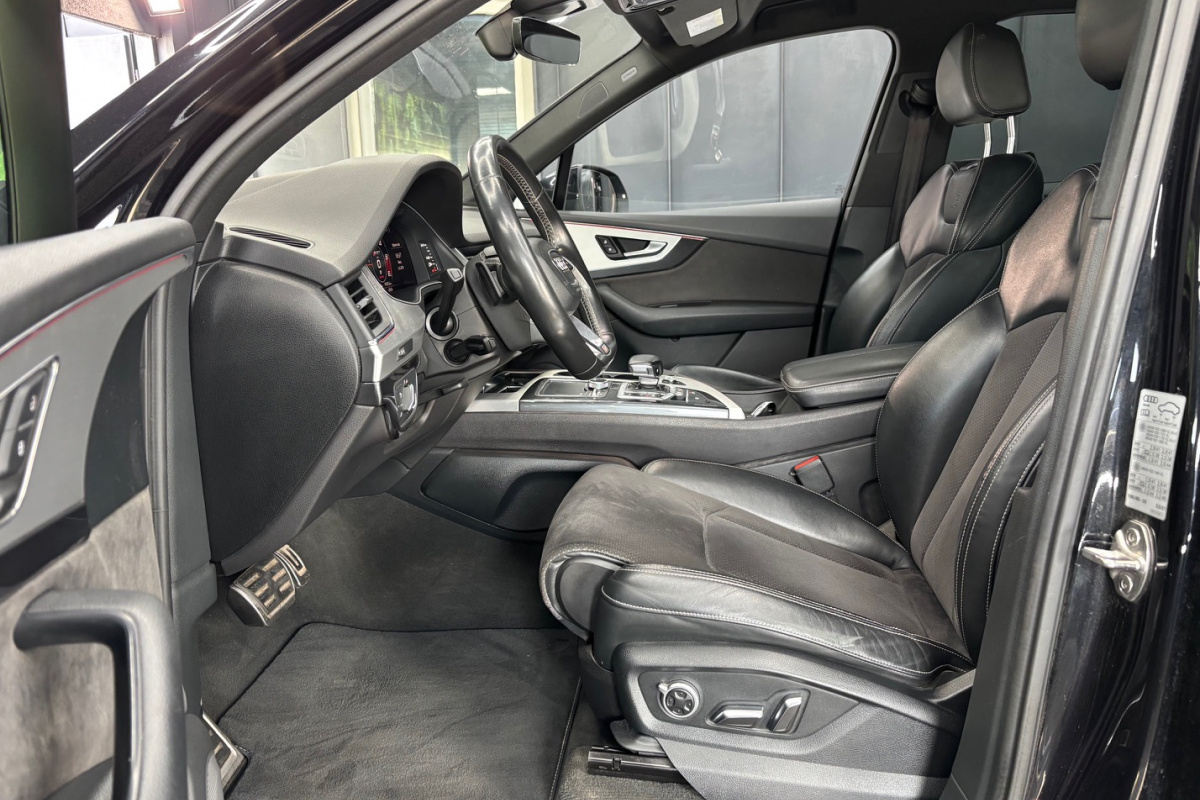 Ponuka vozidiel / Audi SQ7 4.0 TDI V8 QUATTRO - video