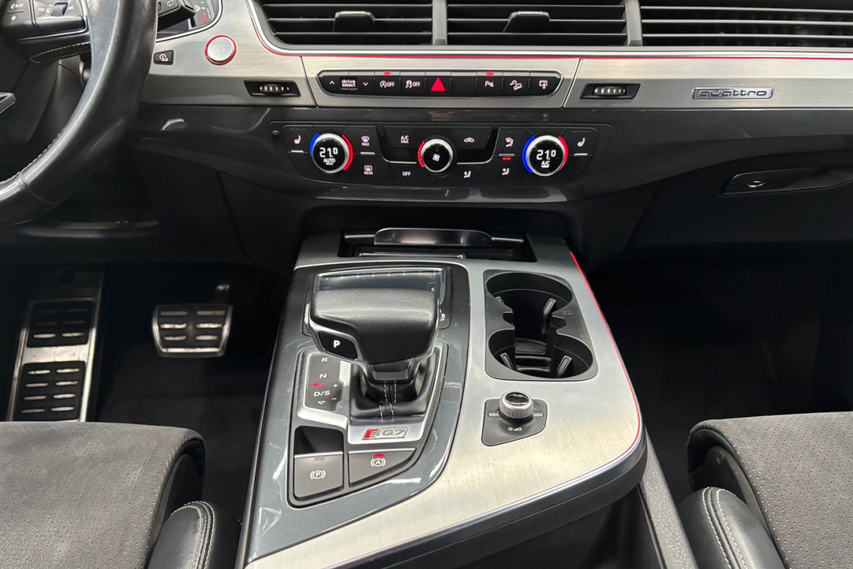 Ponuka vozidiel / Audi SQ7 4.0 TDI V8 QUATTRO - video