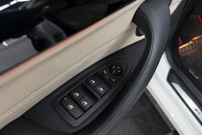  Ponuka vozidiel / BMW X1 xDrive 20d A/T - video