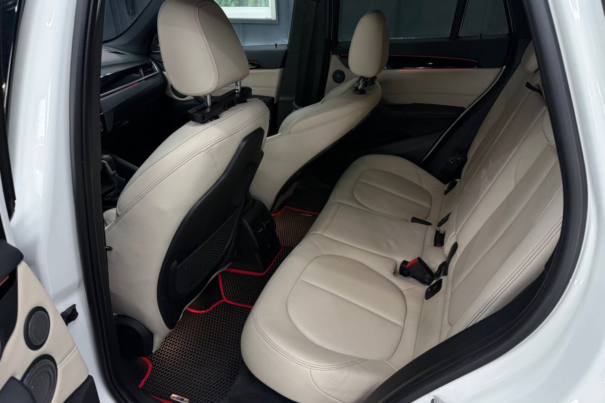 Ponuka vozidiel / BMW X1 xDrive 20d A/T - video