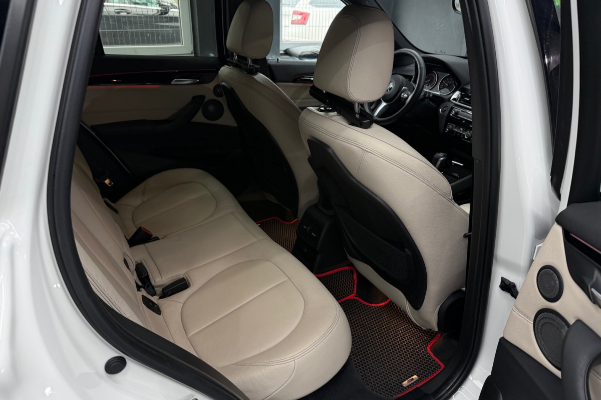 Ponuka vozidiel / BMW X1 xDrive 20d A/T - video