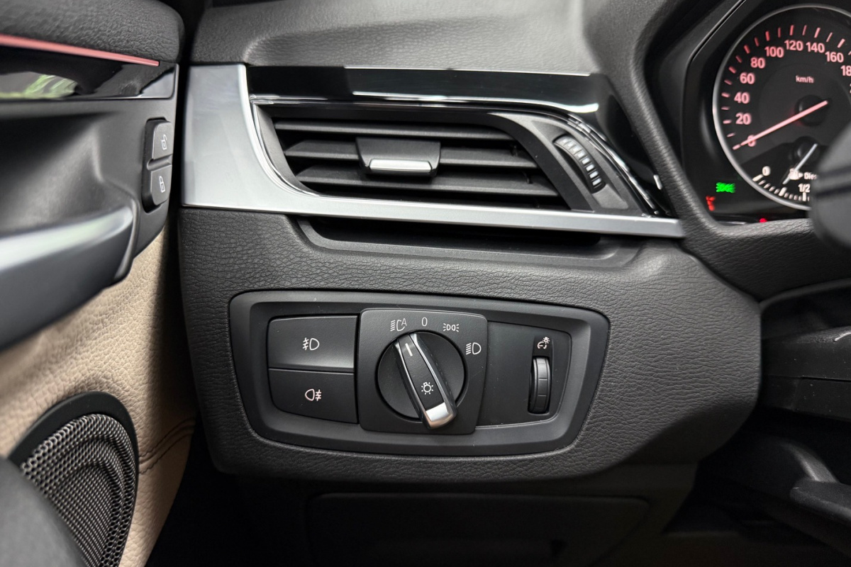 Ponuka vozidiel / BMW X1 xDrive 20d A/T - video