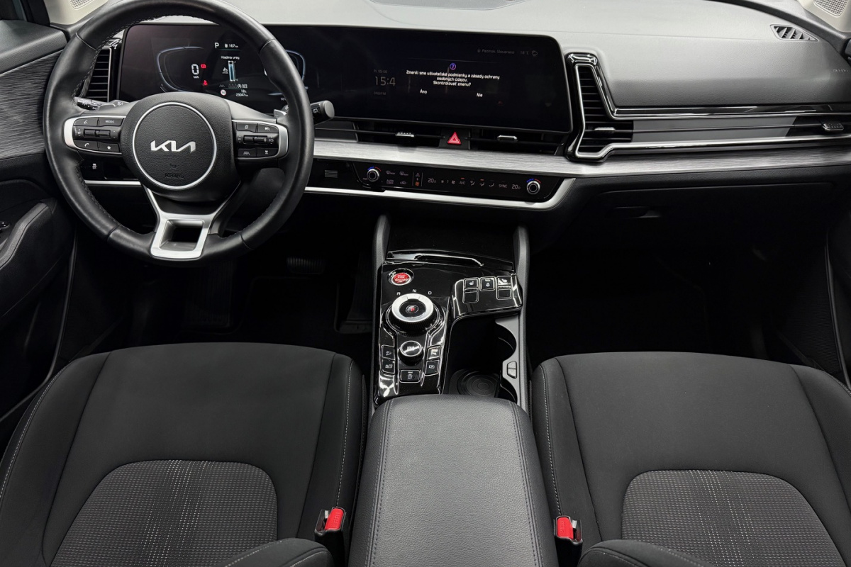 Ponuka vozidiel / Kia Sportage 1.6 CRDi mHEV Platinum A/T - video