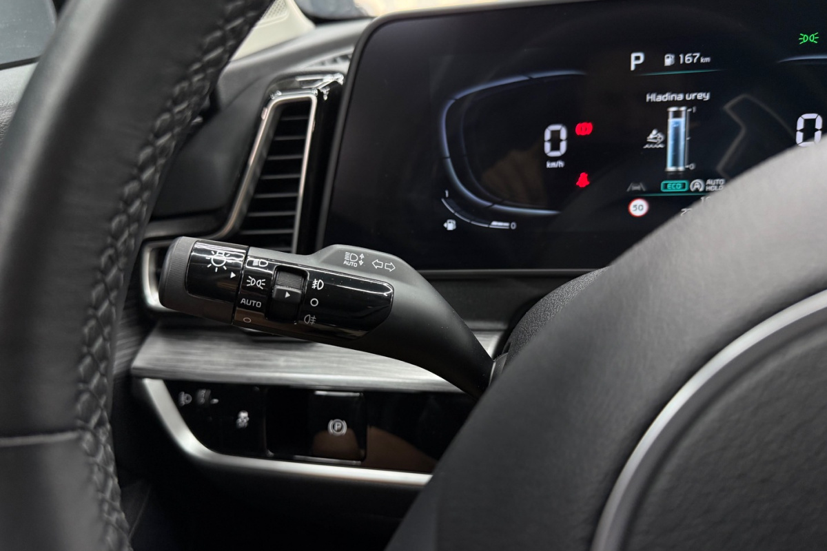 Ponuka vozidiel / Kia Sportage 1.6 CRDi mHEV Platinum A/T - video