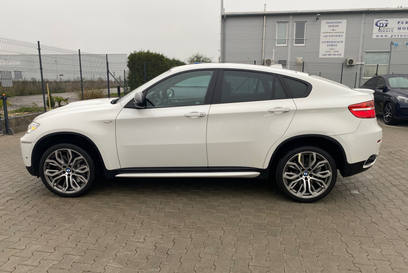  Ponuka vozidiel / BMW X6 M50d M-Performance xDrive - video