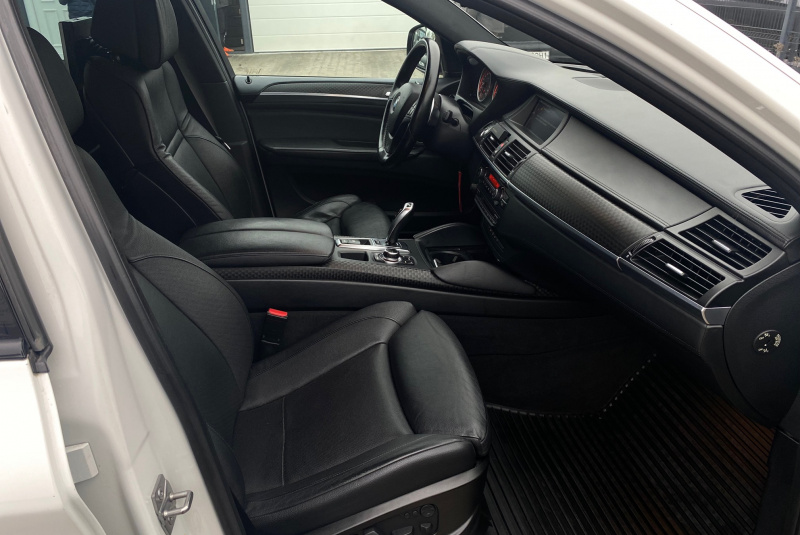  Ponuka vozidiel / BMW X6 M50d M-Performance xDrive - video