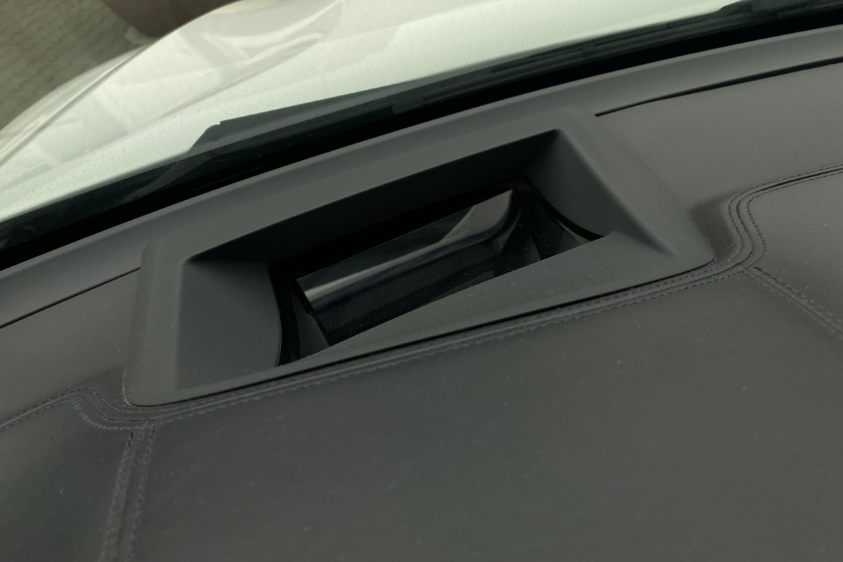 Ponuka vozidiel / BMW X6 M50d M-Performance xDrive - video