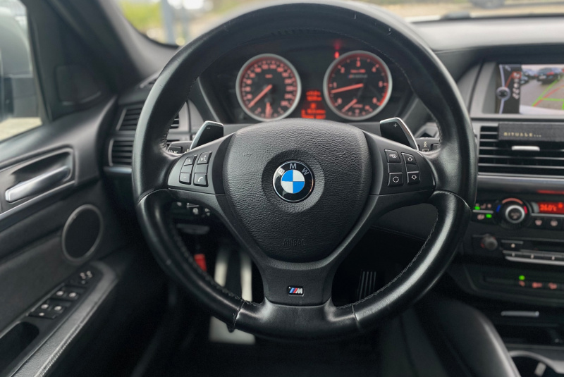  Ponuka vozidiel / BMW X6 M50d M-Performance xDrive - video