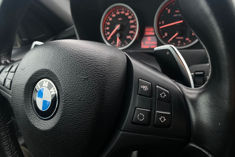  Ponuka vozidiel / BMW X6 M50d M-Performance xDrive - video