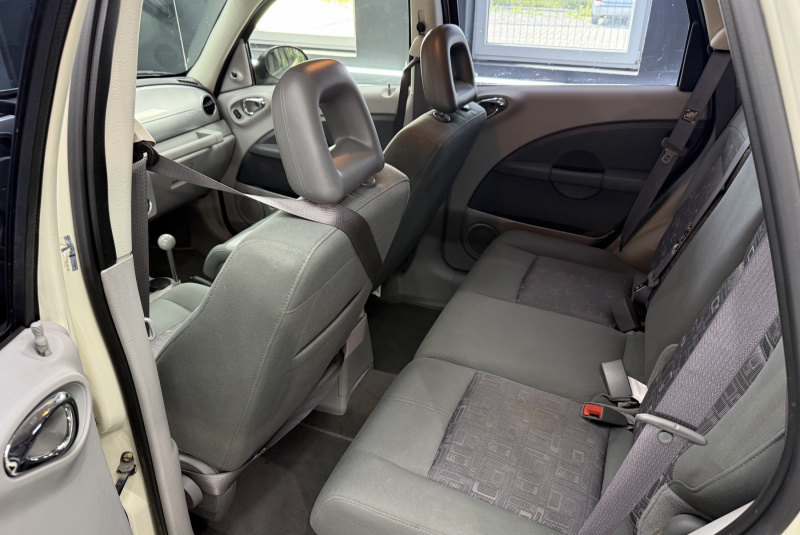  Ponuka vozidiel / Chrysler PT Cruiser 2.5 - video