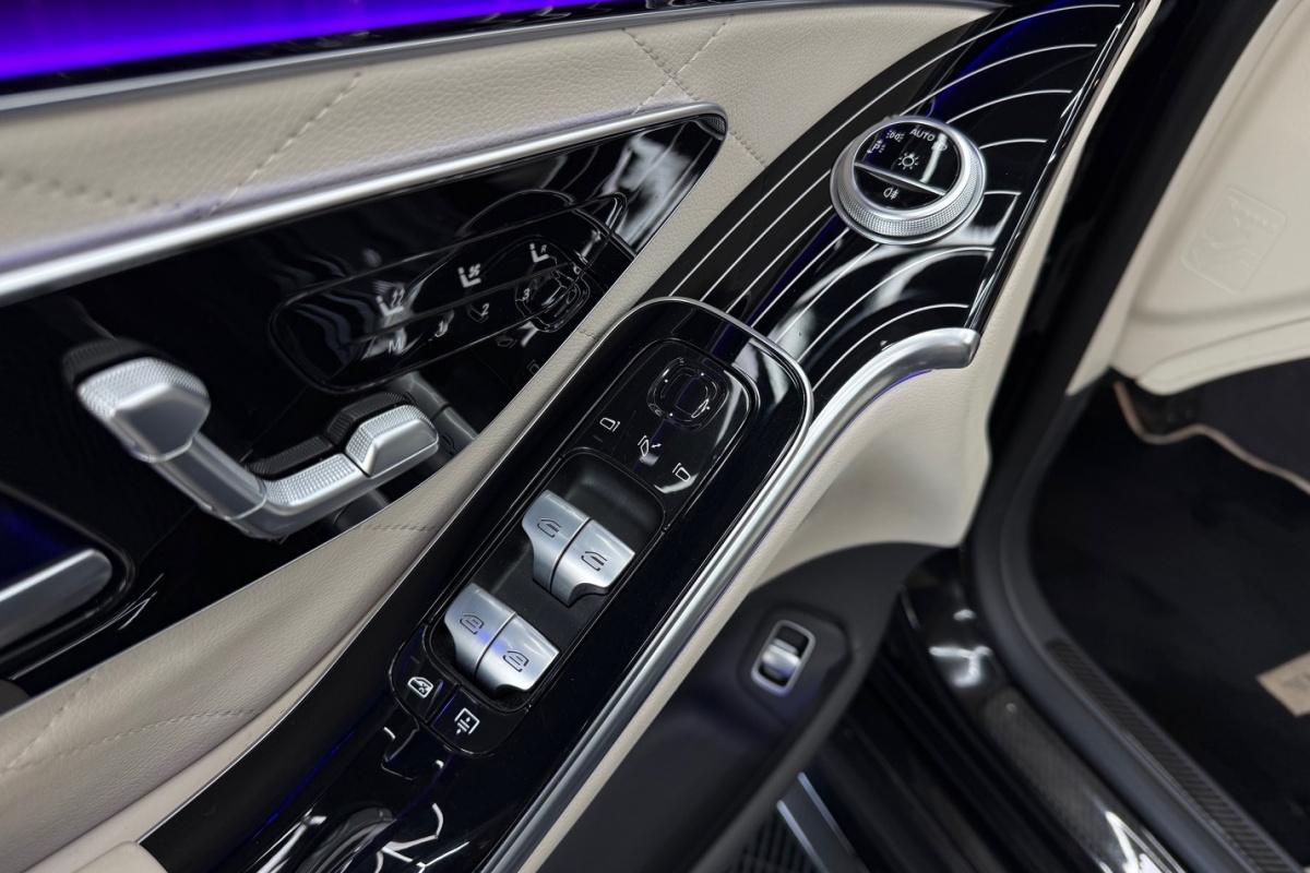 Ponuka vozidiel / Mercedes-Benz S trieda Sedan 580 Long MANSORY 4Matic A/T - video