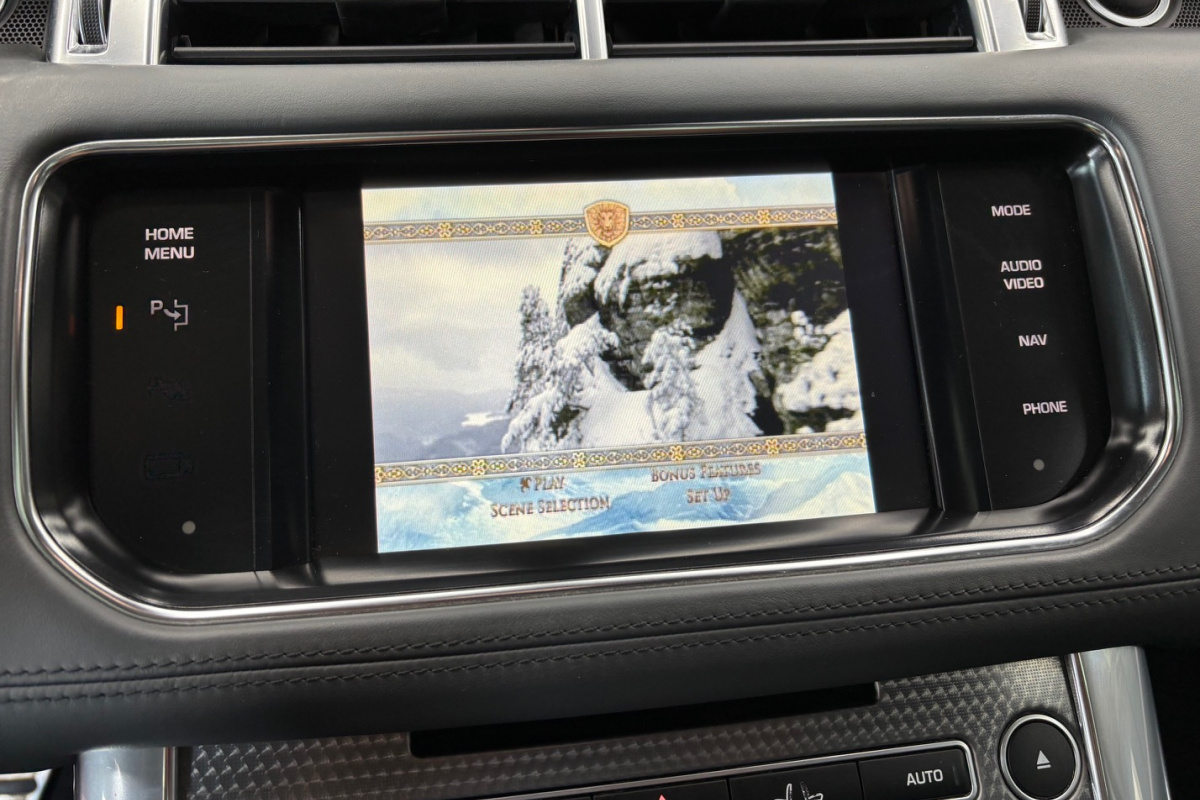 Ponuka vozidiel / Land Rover Range Rover Sport 3.0 SDV6 AUTOBIOGRAPHY DYNAMIC 7-MIESTNE - video
