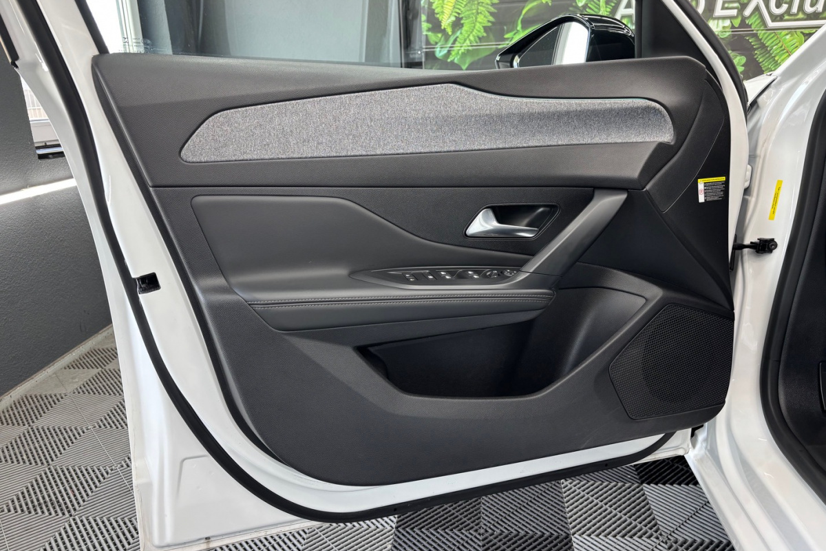 Ponuka vozidiel / Peugeot 308 1.5 BlueHDI ALLURE AUTOMAT - video