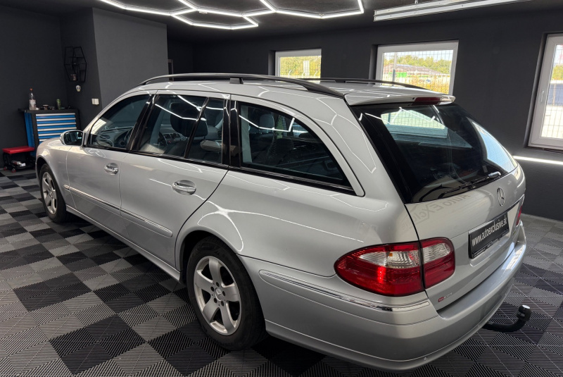  Ponuka vozidiel / Mercedes-Benz E trieda Kombi 280 CDI Avantgarde A/T 4-matic - video