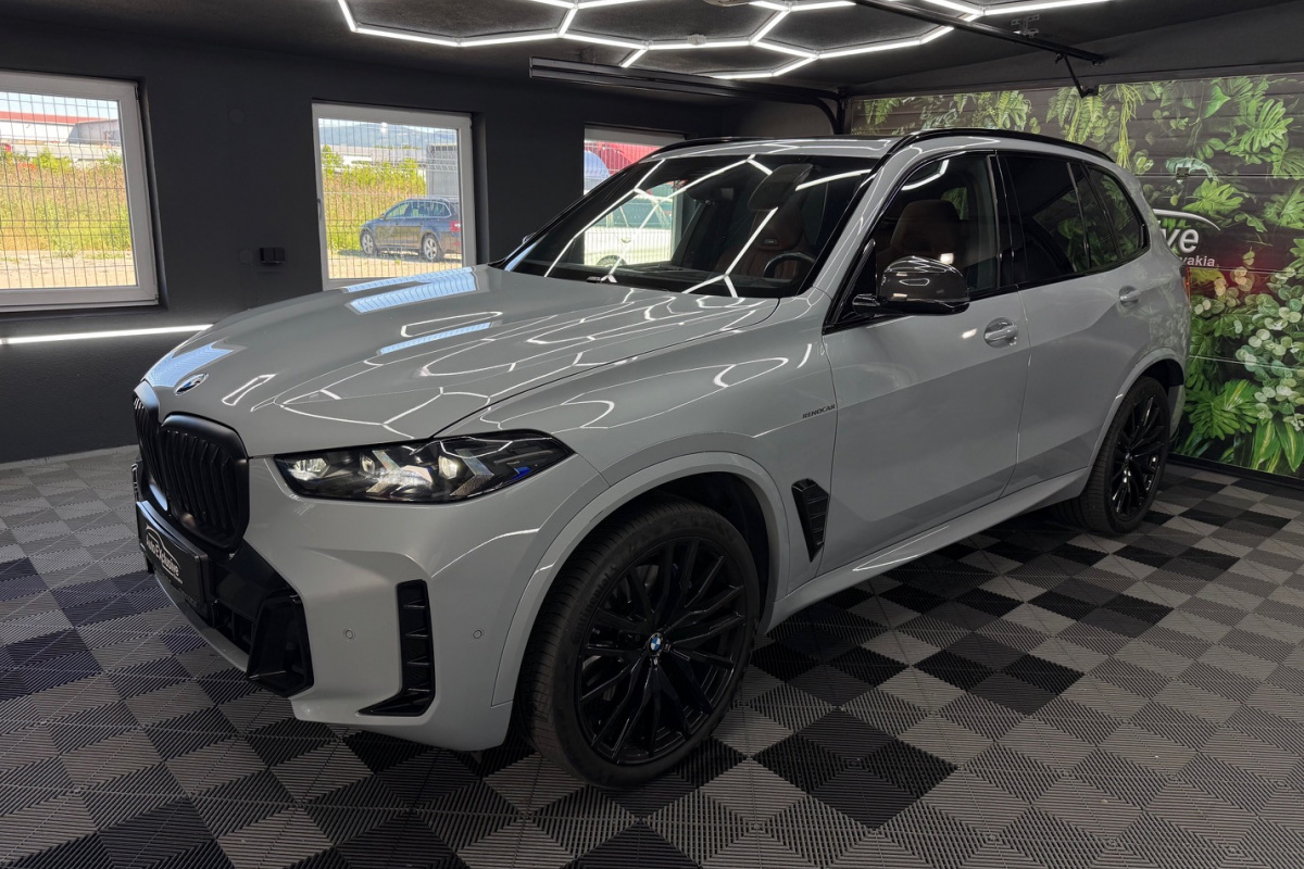 Ponuka vozidiel / BMW X5 xDrive 40d mHEV A/T - video