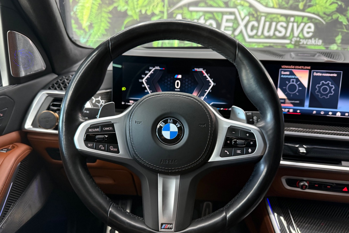 Ponuka vozidiel / BMW X5 xDrive 40d mHEV A/T - video