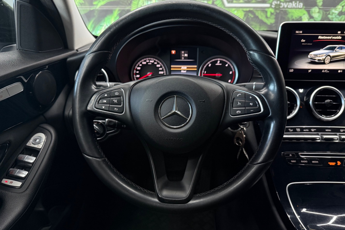 Ponuka vozidiel / Mercedes-Benz C trieda Kombi 220 BlueTEC A/T - video