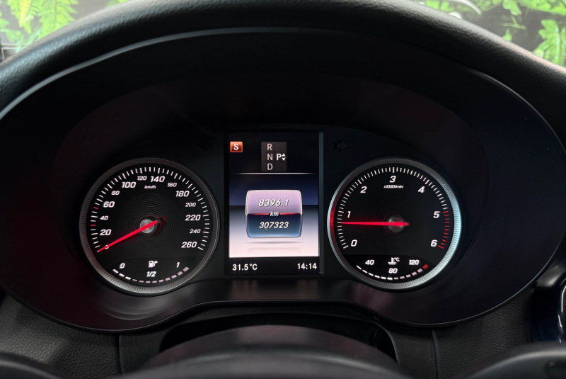  Ponuka vozidiel / Mercedes-Benz C trieda Kombi 220 BlueTEC A/T - video