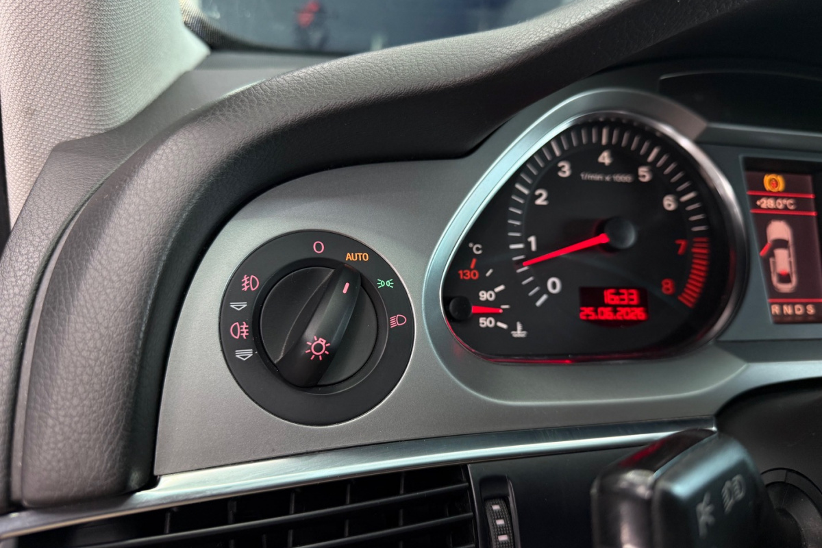 Ponuka vozidiel / Audi A6 Allroad 3.2 FSI quattro tiptronic - video