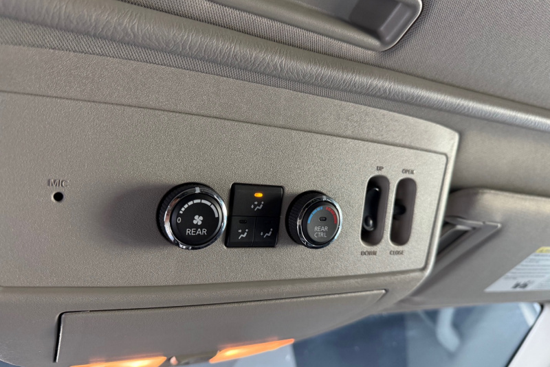  Ponuka vozidiel / Nissan ARMADA PLATINUM 5.6 V8 - video