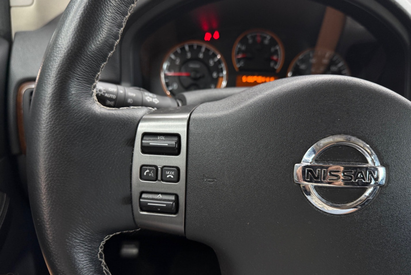  Ponuka vozidiel / Nissan ARMADA PLATINUM 5.6 V8 - video
