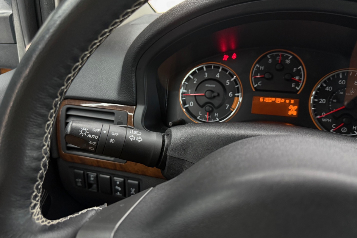 Ponuka vozidiel / Nissan ARMADA PLATINUM 5.6 V8 - video