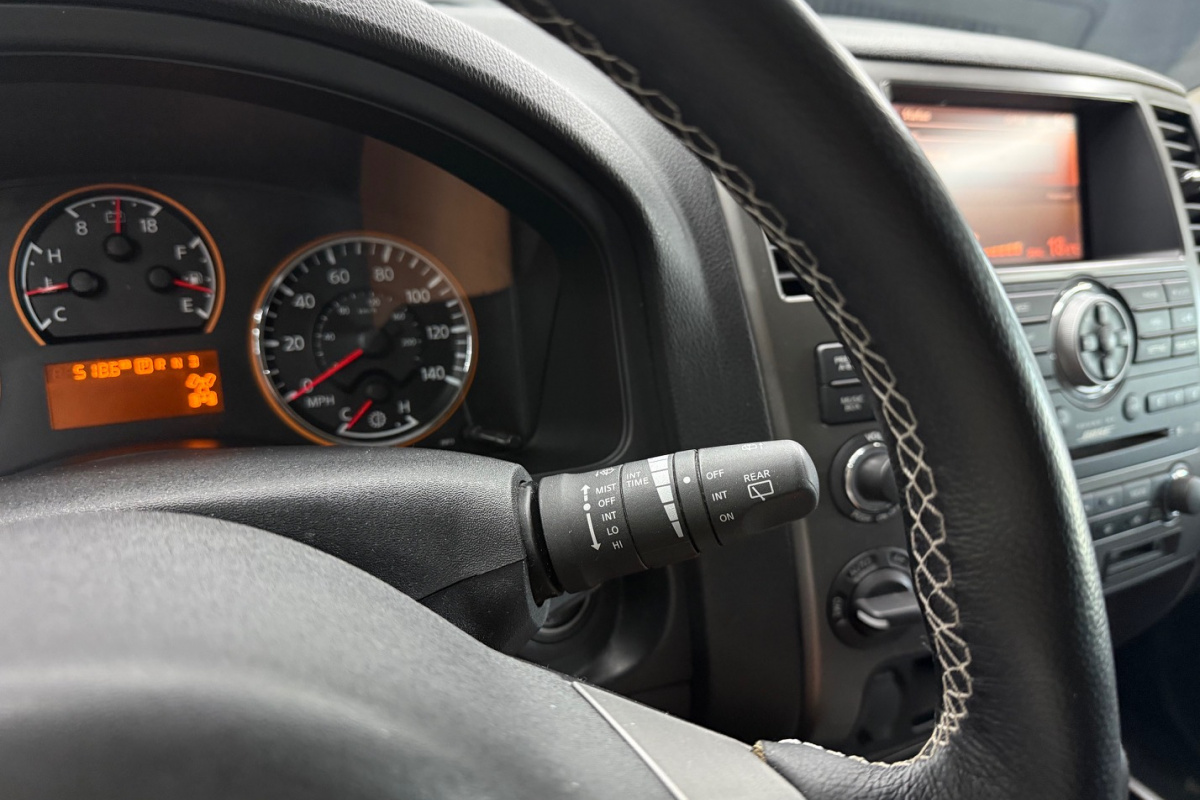 Ponuka vozidiel / Nissan ARMADA PLATINUM 5.6 V8 - video