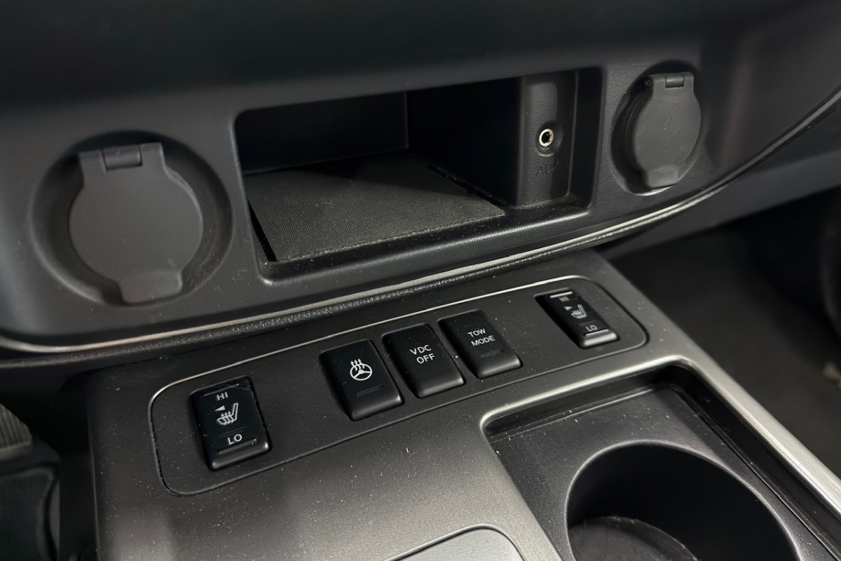 Ponuka vozidiel / Nissan ARMADA PLATINUM 5.6 V8 - video