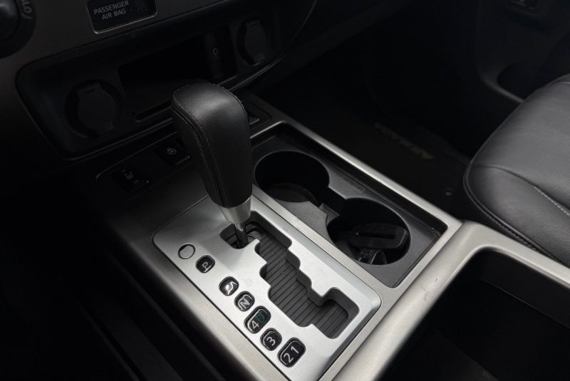  Ponuka vozidiel / Nissan ARMADA PLATINUM 5.6 V8 - video