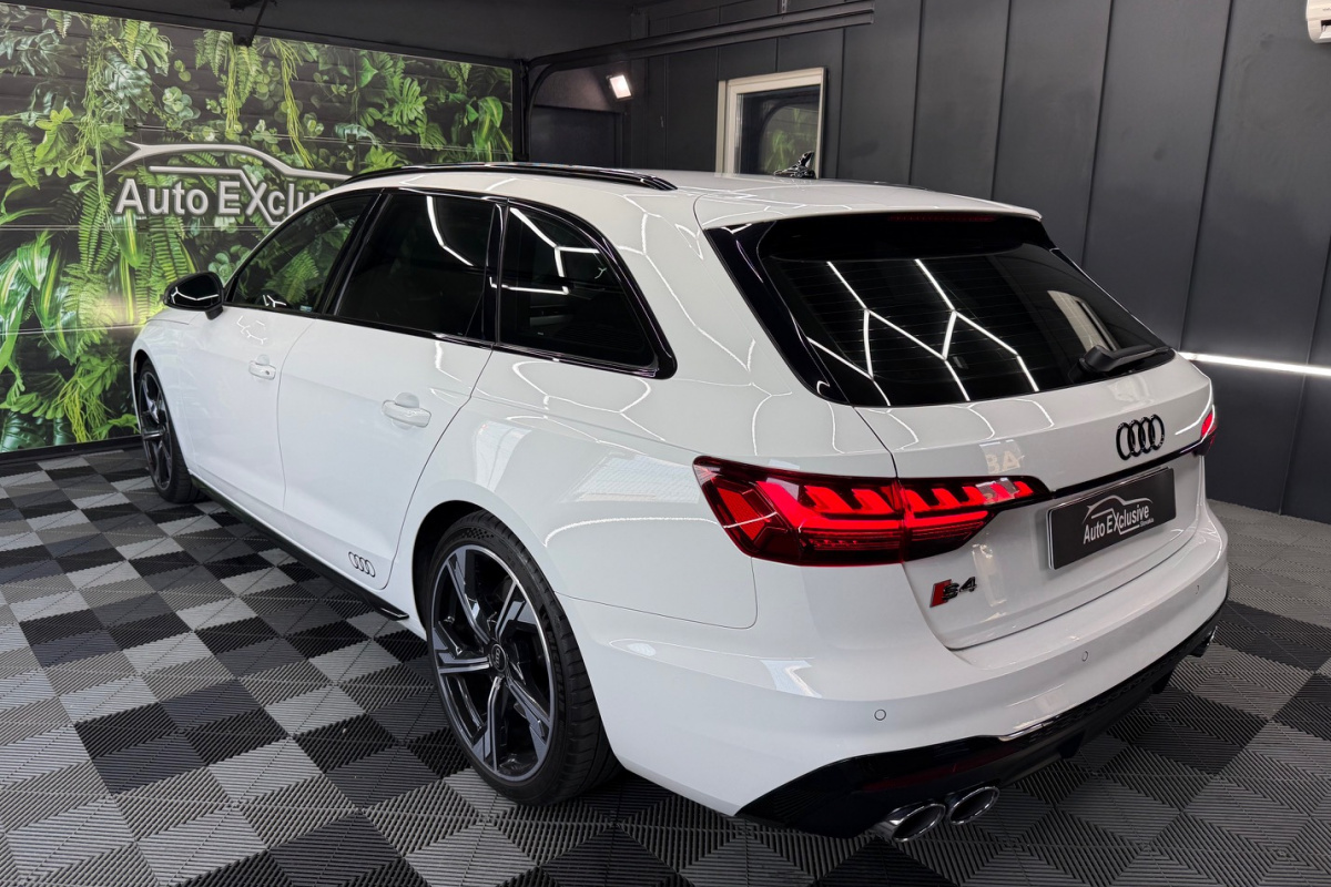 Ponuka vozidiel / Audi S4/S4 Avant 3.0 TDi Quattro - video