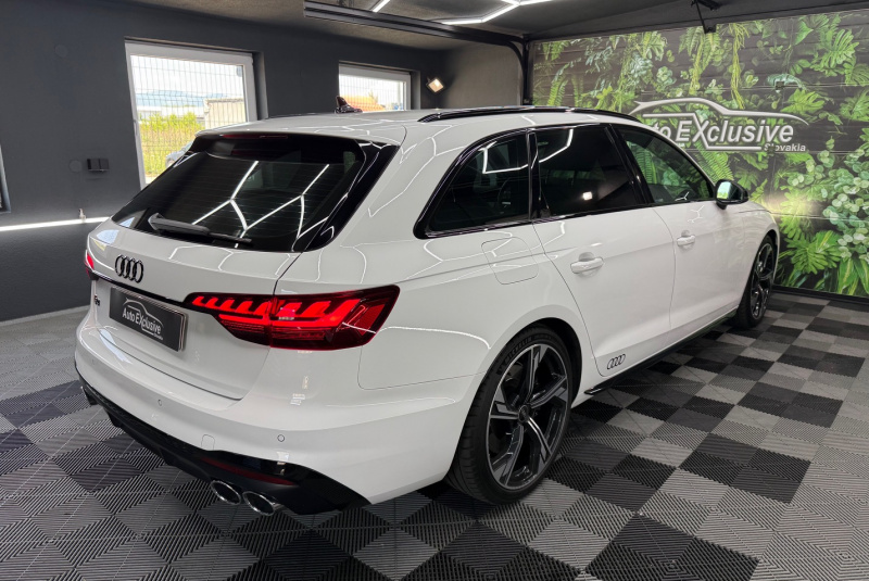  Ponuka vozidiel / Audi S4/S4 Avant 3.0 TDi Quattro - video