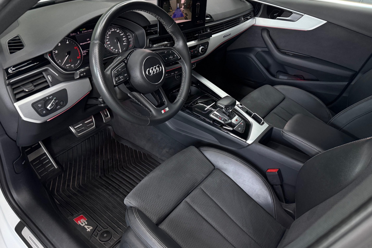 Ponuka vozidiel / Audi S4/S4 Avant 3.0 TDi Quattro - video