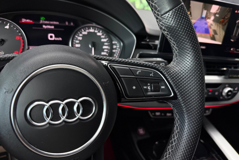  Ponuka vozidiel / Audi S4/S4 Avant 3.0 TDi Quattro - video