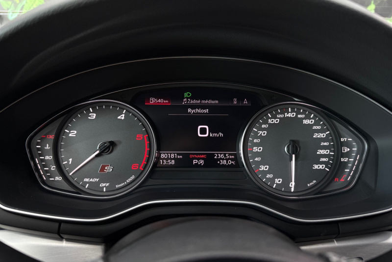  Ponuka vozidiel / Audi S4/S4 Avant 3.0 TDi Quattro - video