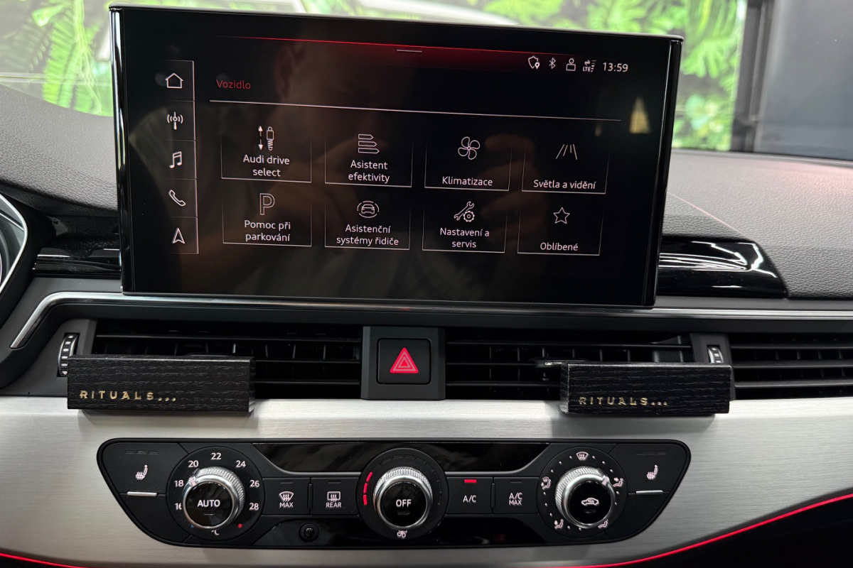 Ponuka vozidiel / Audi S4/S4 Avant 3.0 TDi Quattro - video