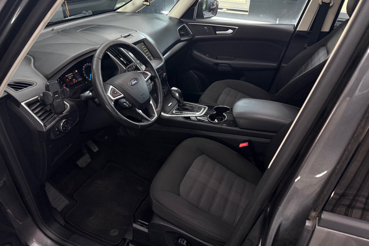 Ponuka vozidiel / Ford Galaxy 2.0 TDCi Duratorq 150 Trend A/T - video