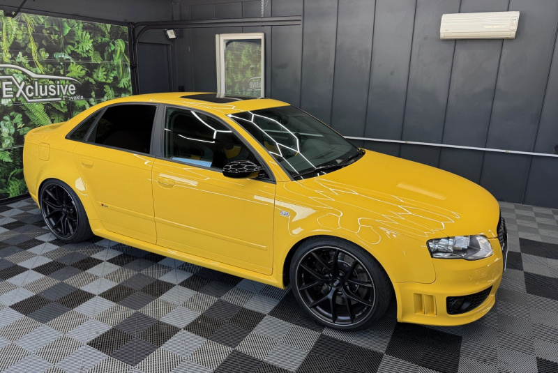  Ponuka vozidiel / Audi RS4 4.2 V8 FSi Quattro Black Packet - video