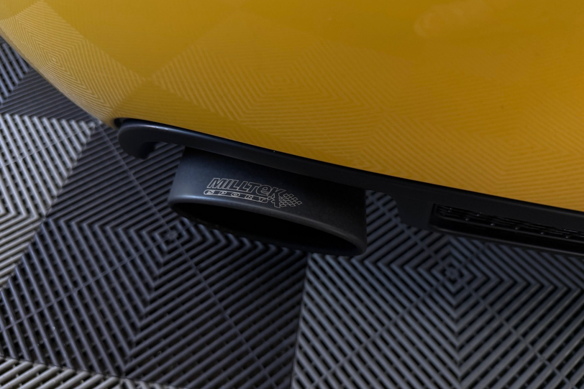 Ponuka vozidiel / Audi RS4 4.2 V8 FSi Quattro Black Packet - video