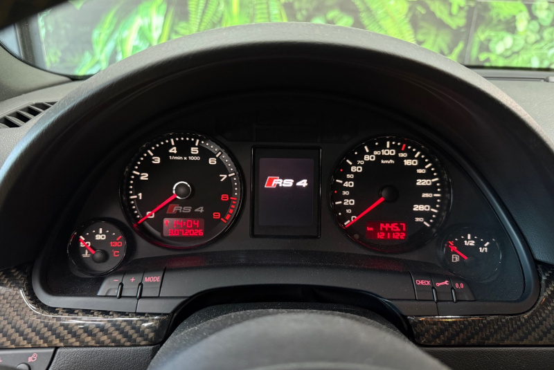  Ponuka vozidiel / Audi RS4 4.2 V8 FSi Quattro Black Packet - video