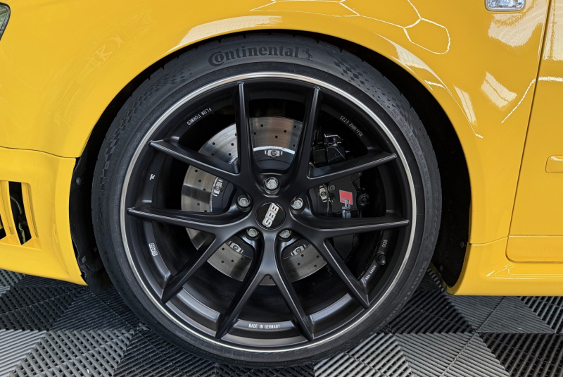  Ponuka vozidiel / Audi RS4/RS4 Avant 4.2 V8 FSi Quattro Black Packet - video