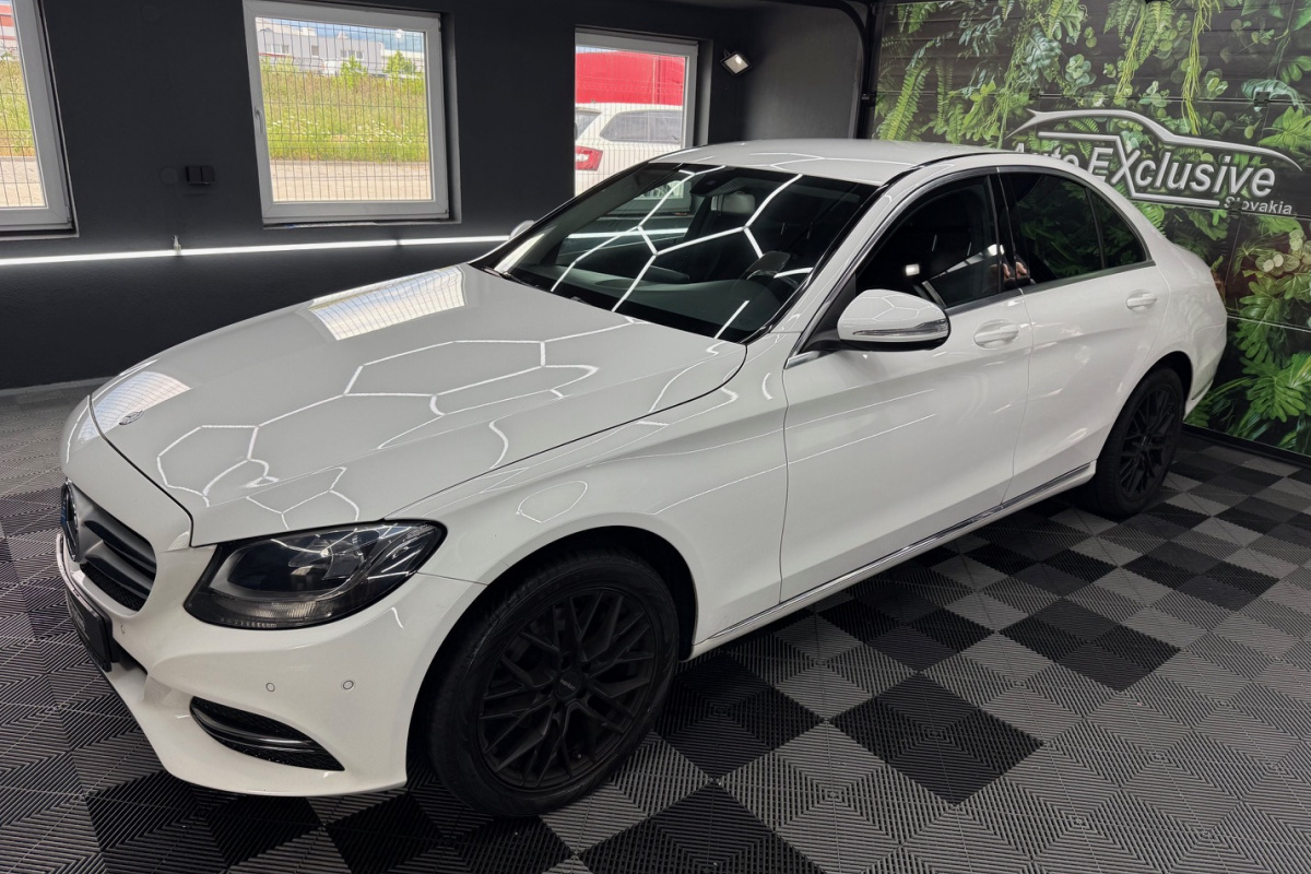 Ponuka vozidiel / Mercedes-Benz C trieda Sedan 180 d A/T - video