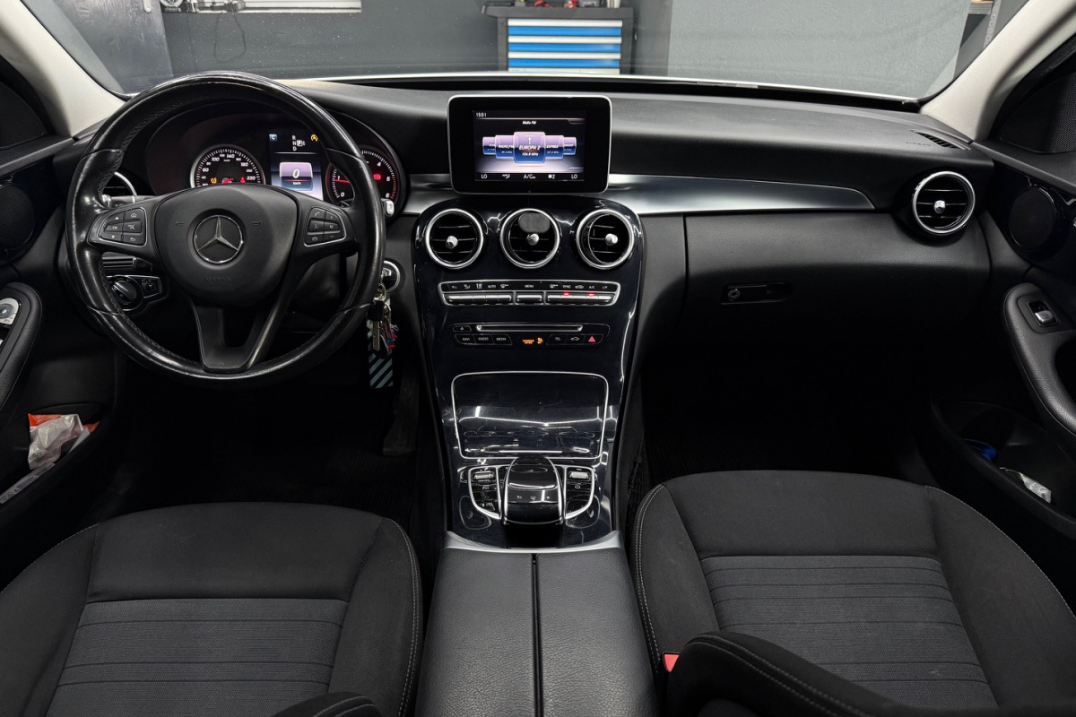 Ponuka vozidiel / Mercedes-Benz C trieda Sedan 180 d A/T - video