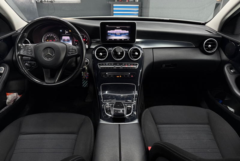  Ponuka vozidiel / Mercedes-Benz C trieda Sedan 180 d A/T - video