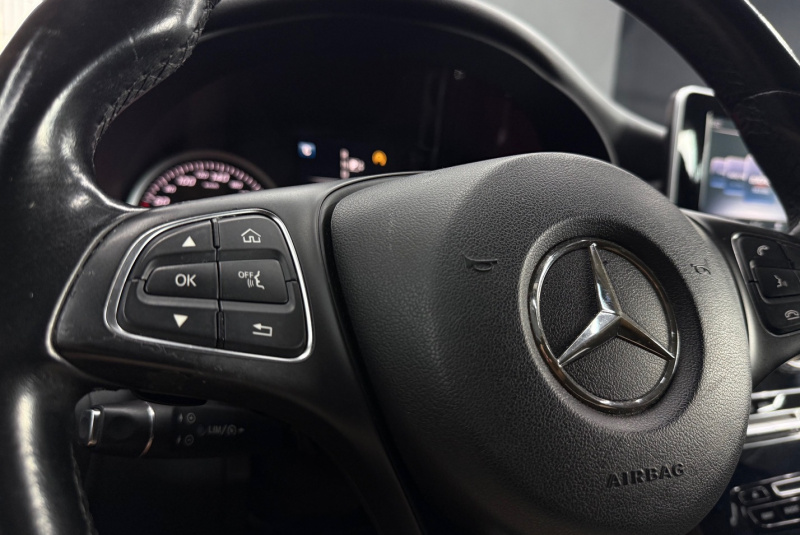  Ponuka vozidiel / Mercedes-Benz C trieda Sedan 180 d A/T - video