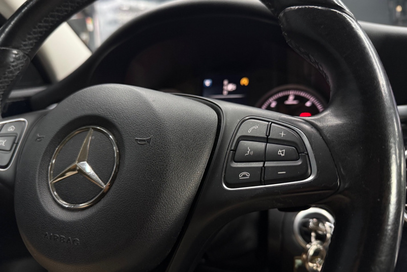  Ponuka vozidiel / Mercedes-Benz C trieda Sedan 180 d A/T - video