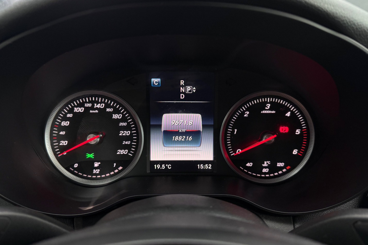 Ponuka vozidiel / Mercedes-Benz C trieda Sedan 180 d A/T - video