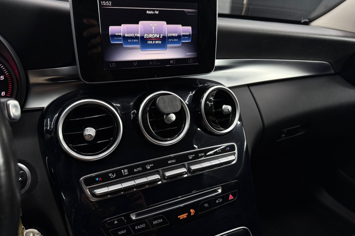 Ponuka vozidiel / Mercedes-Benz C trieda Sedan 180 d A/T - video